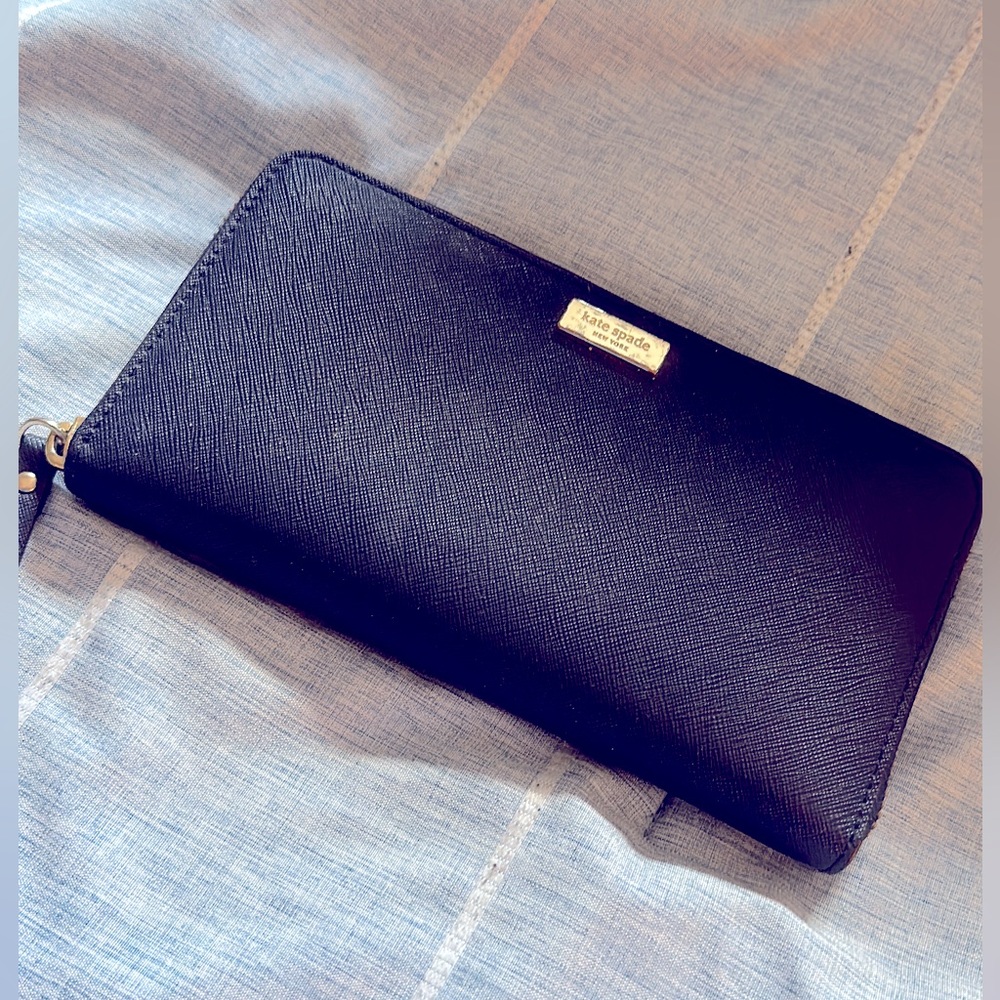 Navy blue Kate spade zip around wallet pebble